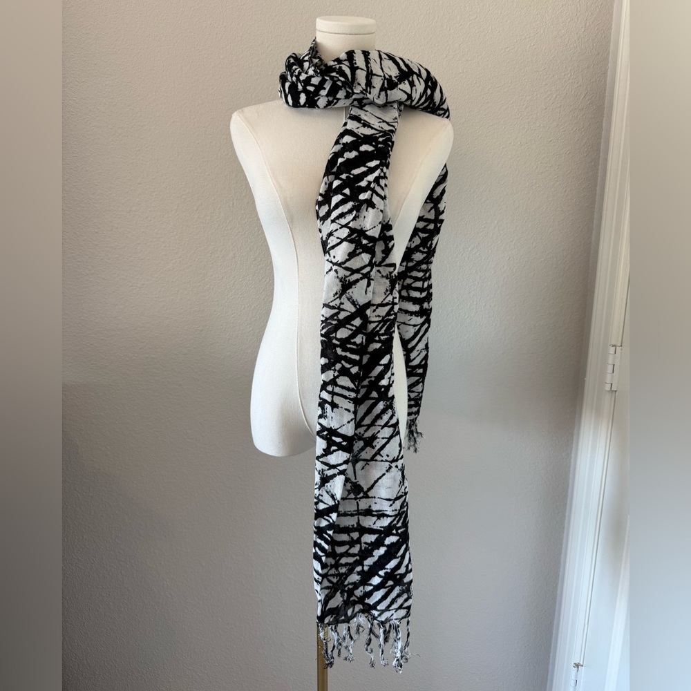 H&M Scarf - Black/Grey-White - NEW - Never Worn